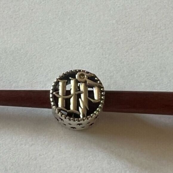 Pandora Harry Potter, Openwork Harry Potter Icons Charm - Picture 7 of 10